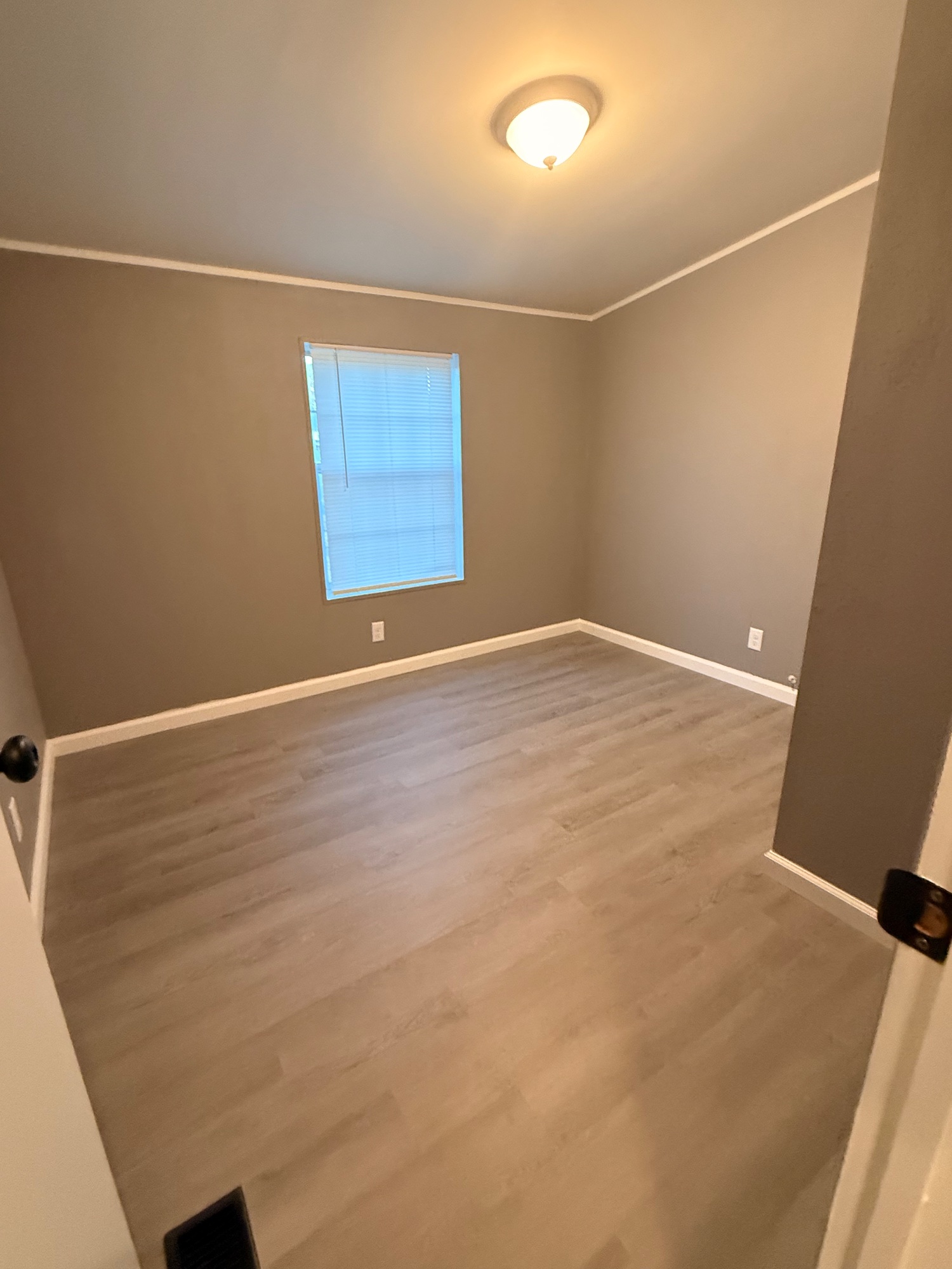 3 bed/2 bath Single Family Home photo 11