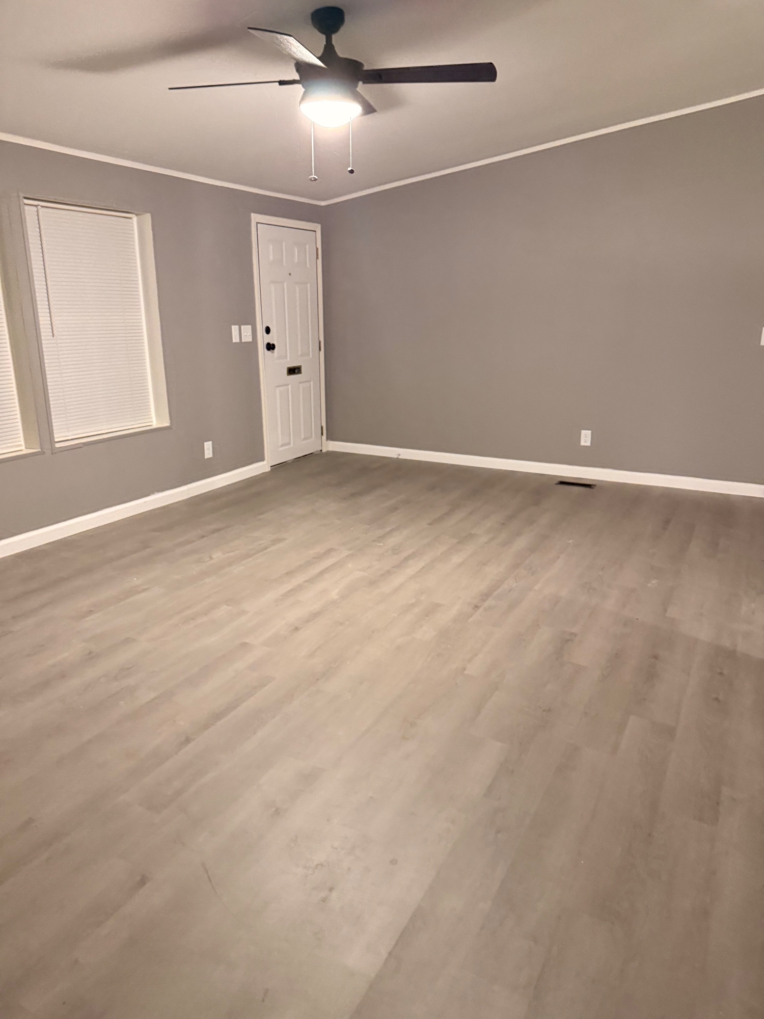 3 bed/2 bath Single Family Home photo 4